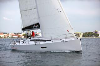 Elan S4 Ecole de Voile du Fogeo